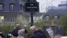 David Bowie es inmortalizado en París al nombrar una calle en su honor