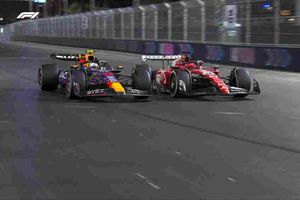 ¡Viva Las Vegas! Checo Pérez remontó para finalizar tercero, detrás de Verstappen y Leclerc