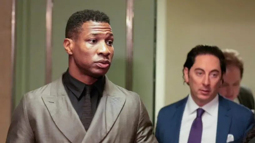 Jonathan Majors es despedido de Marvel tras ser declarado culpable de acoso y agresión