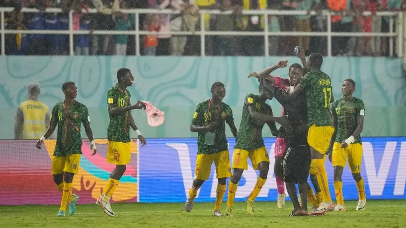 Jugadores de Malí celebraron como CR7 tras conseguir el tercer lugar en el Mundial Sub 17