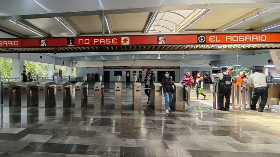 Horarios especiales de transporte en CDMX para Nochebuena y Navidad