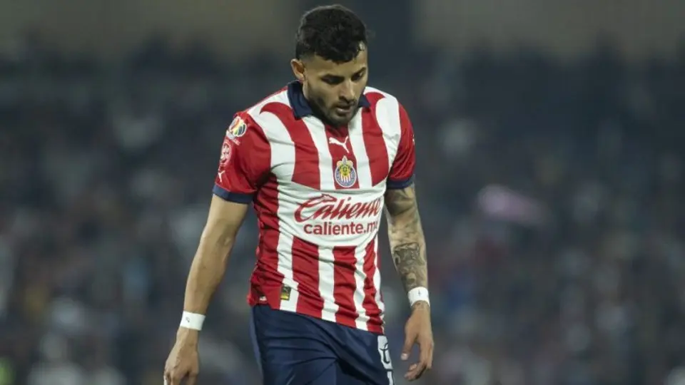 Alexis Vega, una víctima más de la maldición del 10 de Chivas