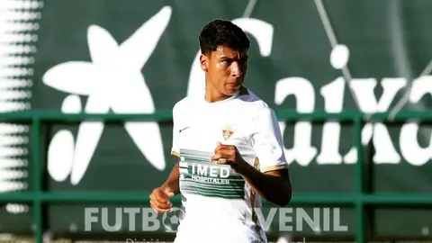 Jesús Hernández, futbolista mexicano, anota doblete y brilla en la victoria de Elche