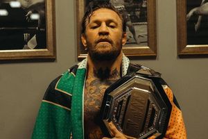 Conor McGregor presiona a Dana White para volver en UFC 300