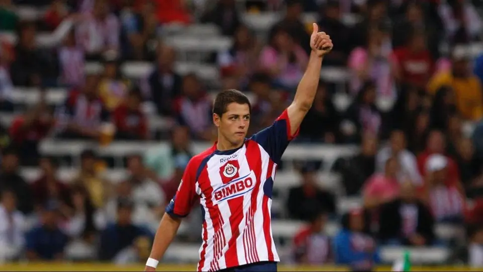 Messi, Vela, Neymar y Cristiano Ronaldo 'le dan la bienvenida' a 'Chicharito' en su regreso a Chivas