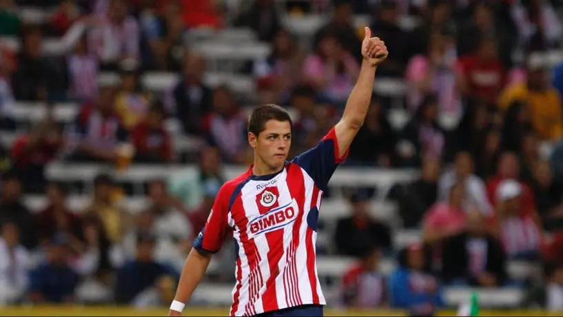 Messi, Vela, Neymar y Cristiano Ronaldo 'le dan la bienvenida' a 'Chicharito' en su regreso a Chivas