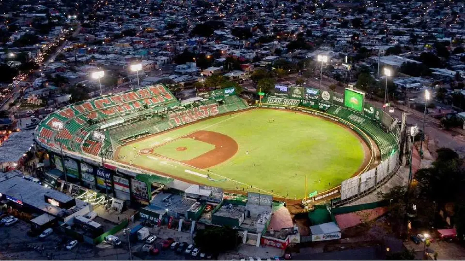 Ejército mexicano se encargará de remodelar el estadio de beisbol 'Kukulcán'