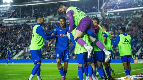 Cruz Azul vence a los Xolos por la mínima y consiguen su segunda victoria en el torneo