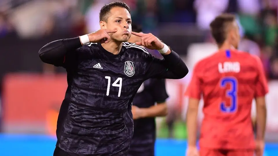 Chicharito Hernández celebra clasificación de la Selección Mexicana a Copa América
