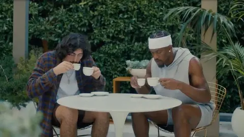 Jaime Jáquez Jr ahora protagoniza comerciales... al lado de Jimmy Butler