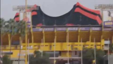 ¿De qué se trata el mega jersey que apareció en El Volcán en videos?