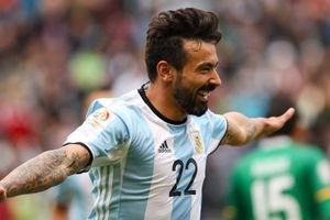 ‘Pocho’ Lavezzi es internado de emergencia; reportan delicado su estado de salud