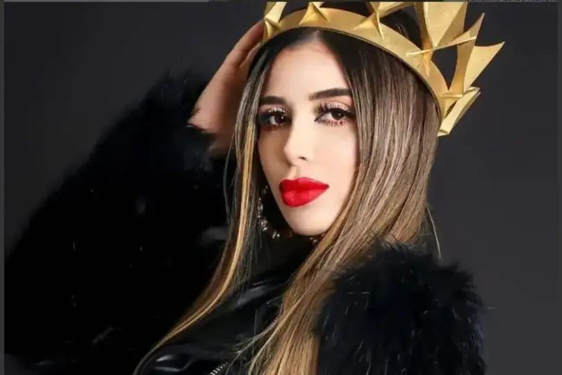 La esposa de “El Chapo” Guzmán exige una compensación económica por una fotografía utilizada en el libro de Anabel Hernández./ Emma Coronel
