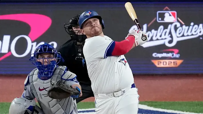 ¡De Tijuana para la Serie Mundial! Alejandro Kirk conecta home run ante Dodgers en el Clásico de Otoño
