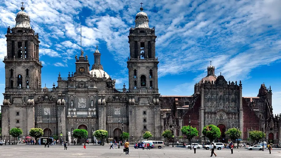 Se hunde la Catedral Metropolitana de CDMX, según expertos de la UNAM