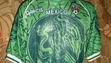 La historia real de la camiseta Garcis que la FMF retiró por usar el escudo nacional