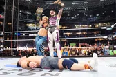 Liv Morgan y Dominik Mysterio se burlan de John Cena tras su derrota en Survivor Series