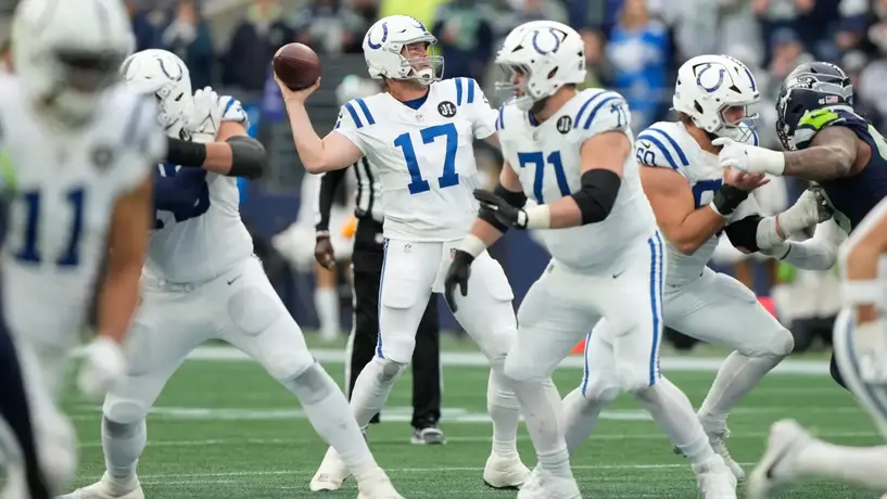 Philip Rivers regresa del retiro y lanza pase de touchdown a los 44 años