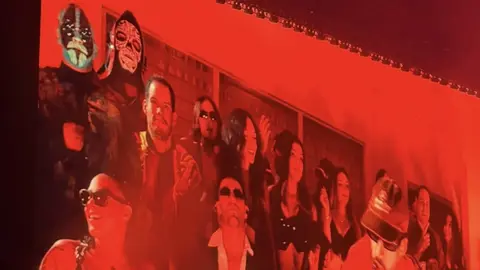 Triple A invade el concierto de Bad Bunny: Mr. Iguana, La Parka, Octagón Jr, presentes en La Casita