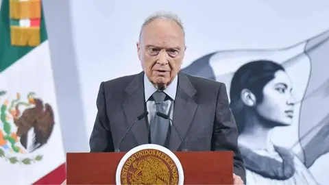 Alejandro Gertz Manero renuncia como Fiscal General de la República