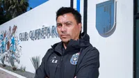 Esteban González es presentado como nuevo DT de los Gallos Blancos del Querétaro