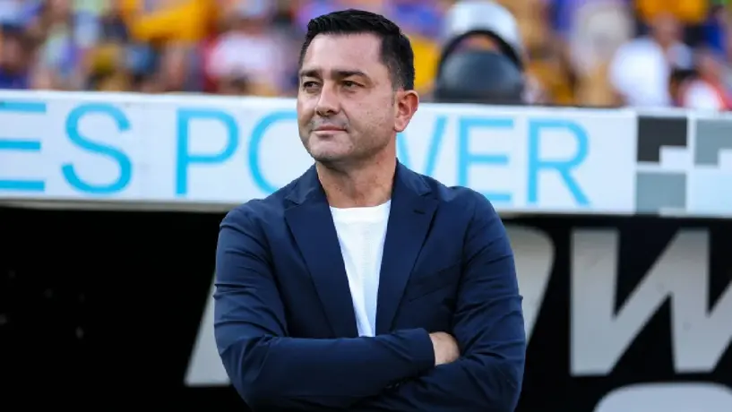 Pedro Martínez Losa y el reto de su primera final con Tigres Femenil ante América