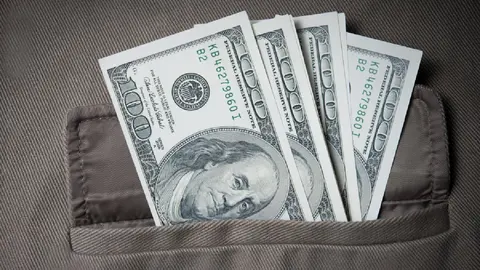 ¿Vas a cambiar dólares?: así está el cierre este viernes 5 de diciembre