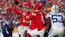 ¡La temporada sigue viva! Kansas City Chiefs remonta y vence en tiempo extra a Colts