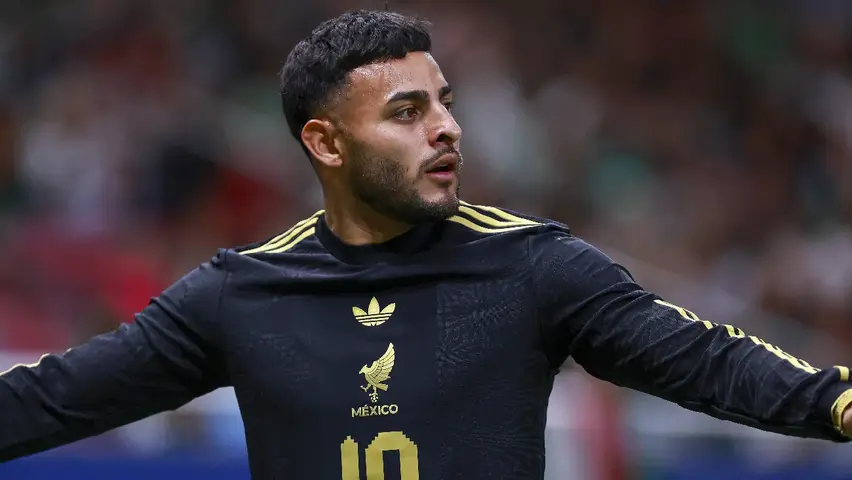 Alexis Vega en Selección Mexicana | MEXSPORT