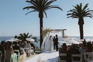 ¡Que viva el amor! Carlos Vela y su esposa renuevan sus votos en lujosa boda