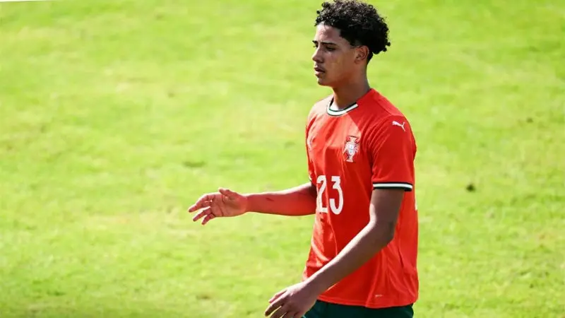 Cristiano Ronaldo Jr. no lleva el dorsal 7 como su padre | X: @TeamCRonaldo