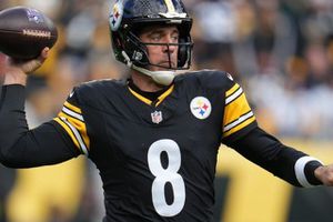 ¡Rodgers, qué galán! El QB sorprende con comentario íntimo sobre su esposa y la cama