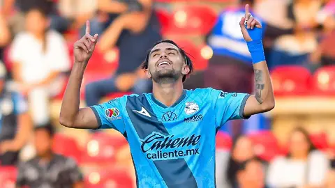 Ricardo Marín deja conmovedora despedida a Puebla para volver a Chivas