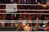 Chivas invade WWE Survivor Series: Fans del Rebaño Sagrado llevan el apoyo a la Liguilla hasta San Diego