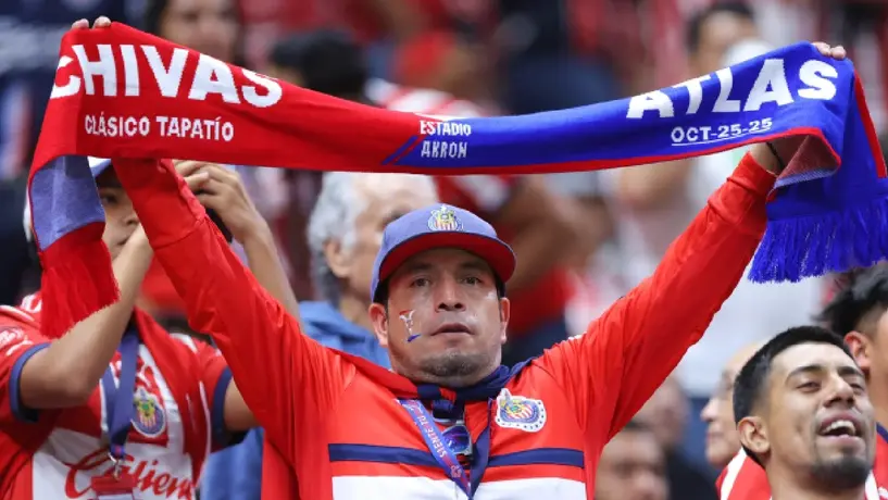 Afición de Chivas se burla de Atlas tras goleada en Clásico Tapatío