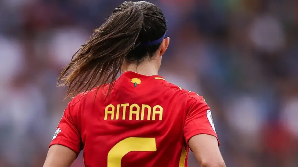 ¡Fuerte baja! Aitana Bonmatí será baja de Barcelona por una fractura en la pierna