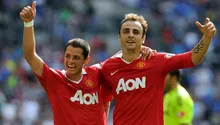 "Él nació para hacer goles": Berbatov recuerda su dupla con Chicharito en el Manchester United
