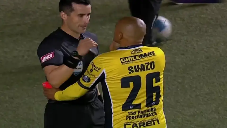 ¡Chupete Suazo se retiró! Así se despidió, el histórico jugador de Rayados, en su natal Chile