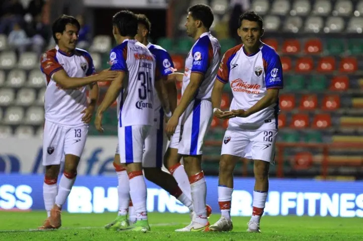 Jugadores de Atlante en celebración | IMAGO7