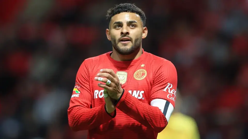 ¿Preocupa para el Mundial? Alexis Vega vuelve a ausentarse con Toluca y enciende las alarmas