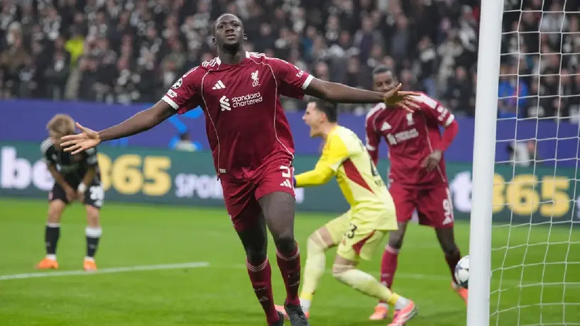 Liverpool aplasta al Eintracht Frankfurt con cinco goleadores diferentes