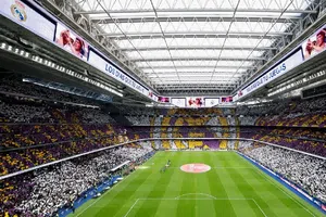 ¡Grandeza! Así fue el enorme mosaico en el Santiago Bernabéu en Real Madrid - Barcelona