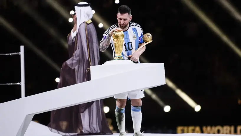 ¿Messi abre el paraguas? La Pulga ve difícil el Bicampeonato de Argentina y da sus favoritos para el Mundial 2026