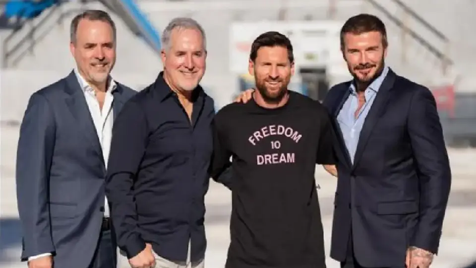 Messi se luce con emotivo detalle a la mamá de David Beckham