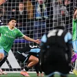 Obed Vargas le da vida a Seattle Sounders con doblete ante Minnesota en los Playoffs de la MLS