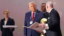 FIFA otorga a Donald Trump un premio de la paz