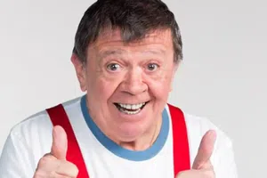 Chabelo 'regresa' a la pantalla: anuncian bioserie con momentos inéditos