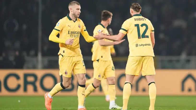 Milan vence al Torino con voltereta y doblete de Pulisic