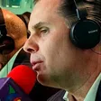 "Eres un televiso": Luis García 'explota' frente a Martinoli, avienta el micrófono y abandona transmisión en vivo