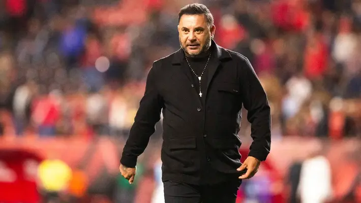 “Turco Mohamed tuvo la culpa” :Chaco Giménez responsabiliza al DT por lesión de Alexis Vega